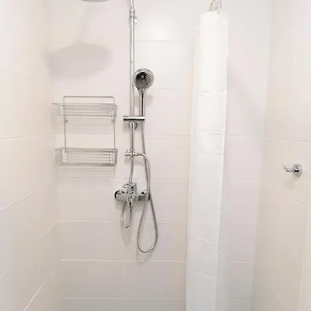 Apartment Private Entrance, Access Anytime, New Interior Tallinn